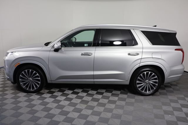 Used 2024 Silver Hyundai Calligraphy image 5