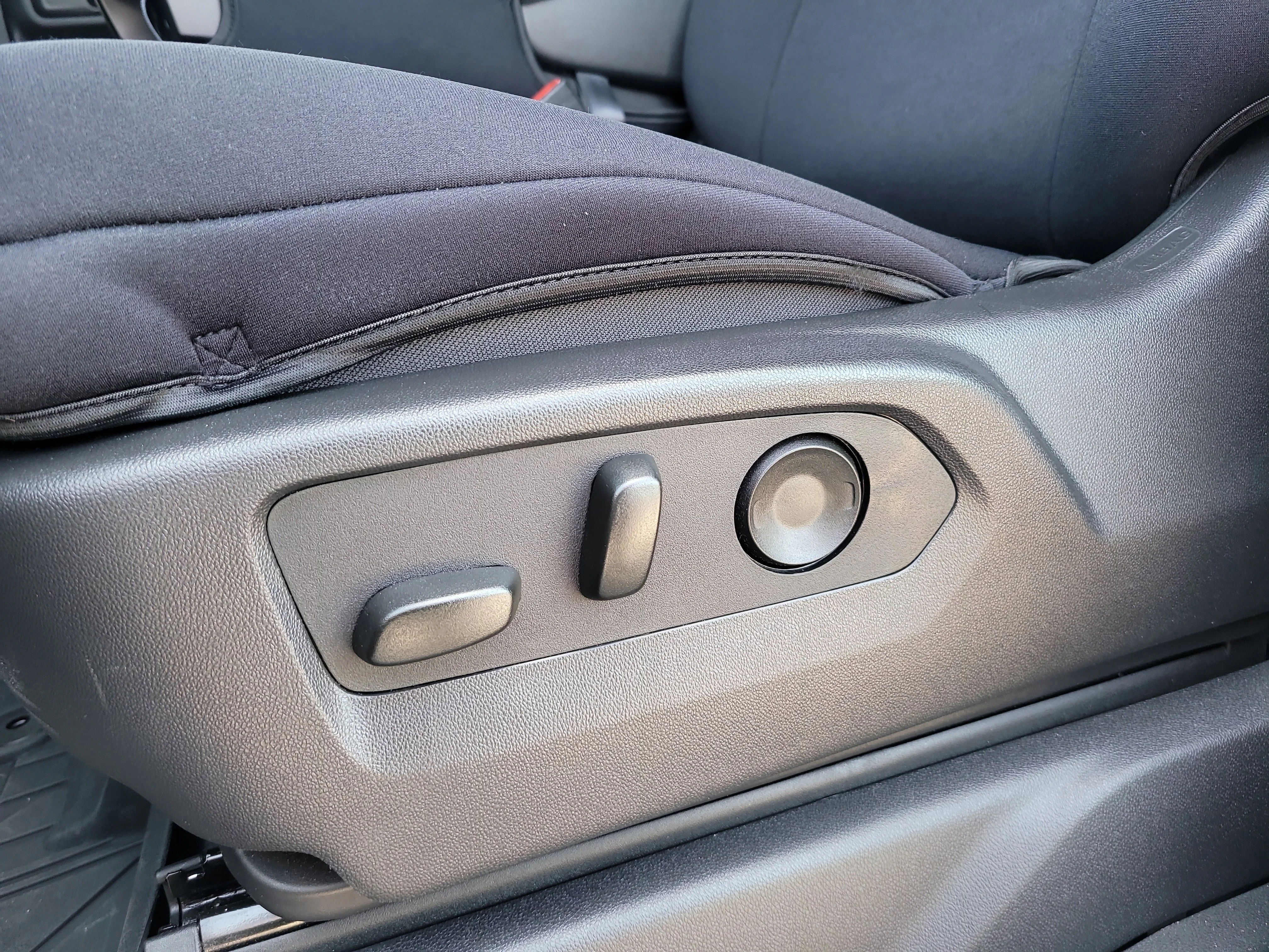 Used 2025 Slate Gray Metallic Chevrolet Custom Trail Boss image 19