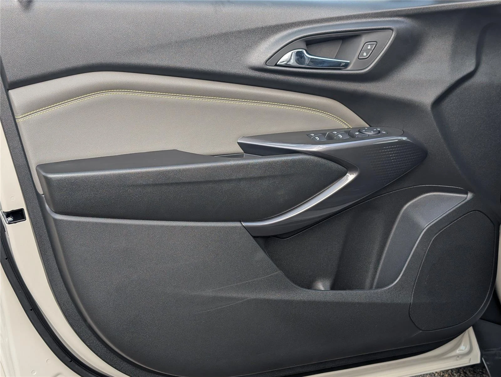 New 2026 White Sands Chevrolet ACTIV image 11