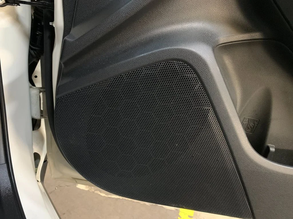 Used 2024 White Subaru Base image 20