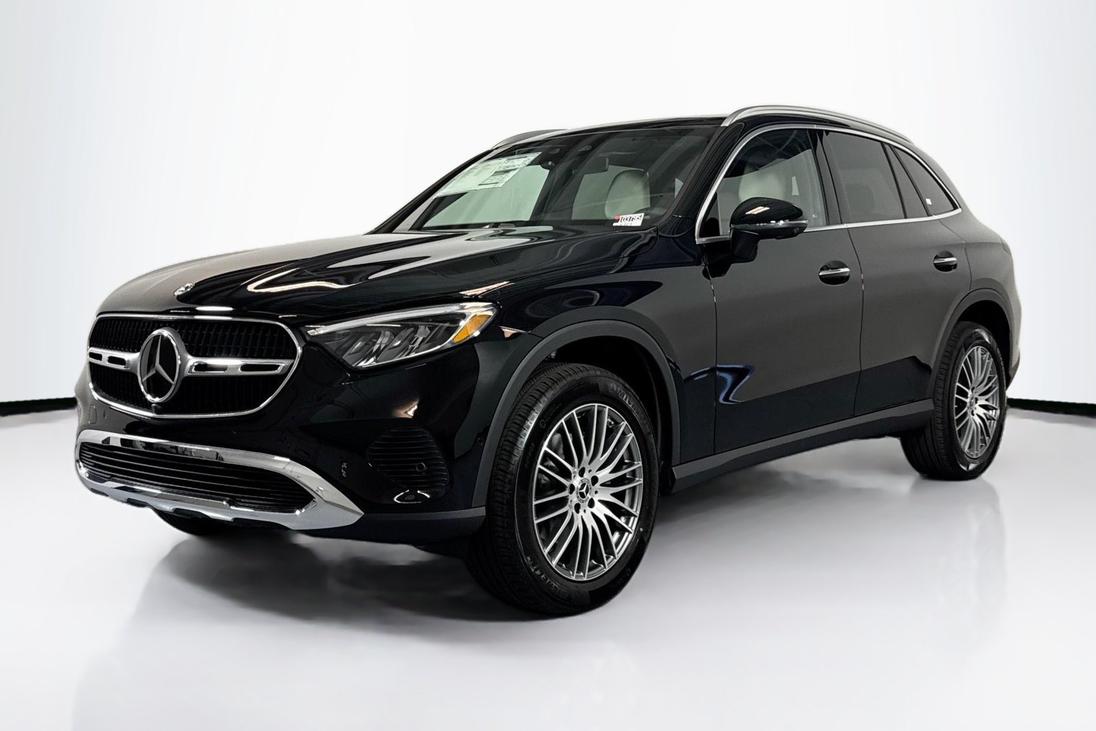 New 2026 Black Mercedes-Benz GLC 300 image 1