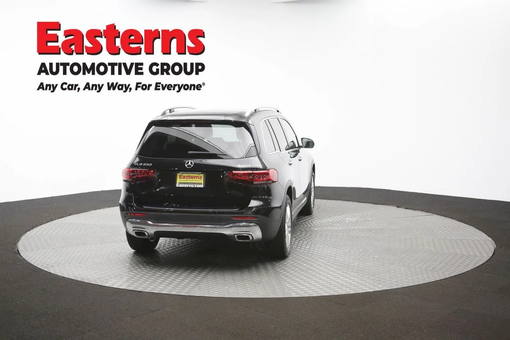 Used 2022 Black Mercedes-Benz GLB 250 image 38