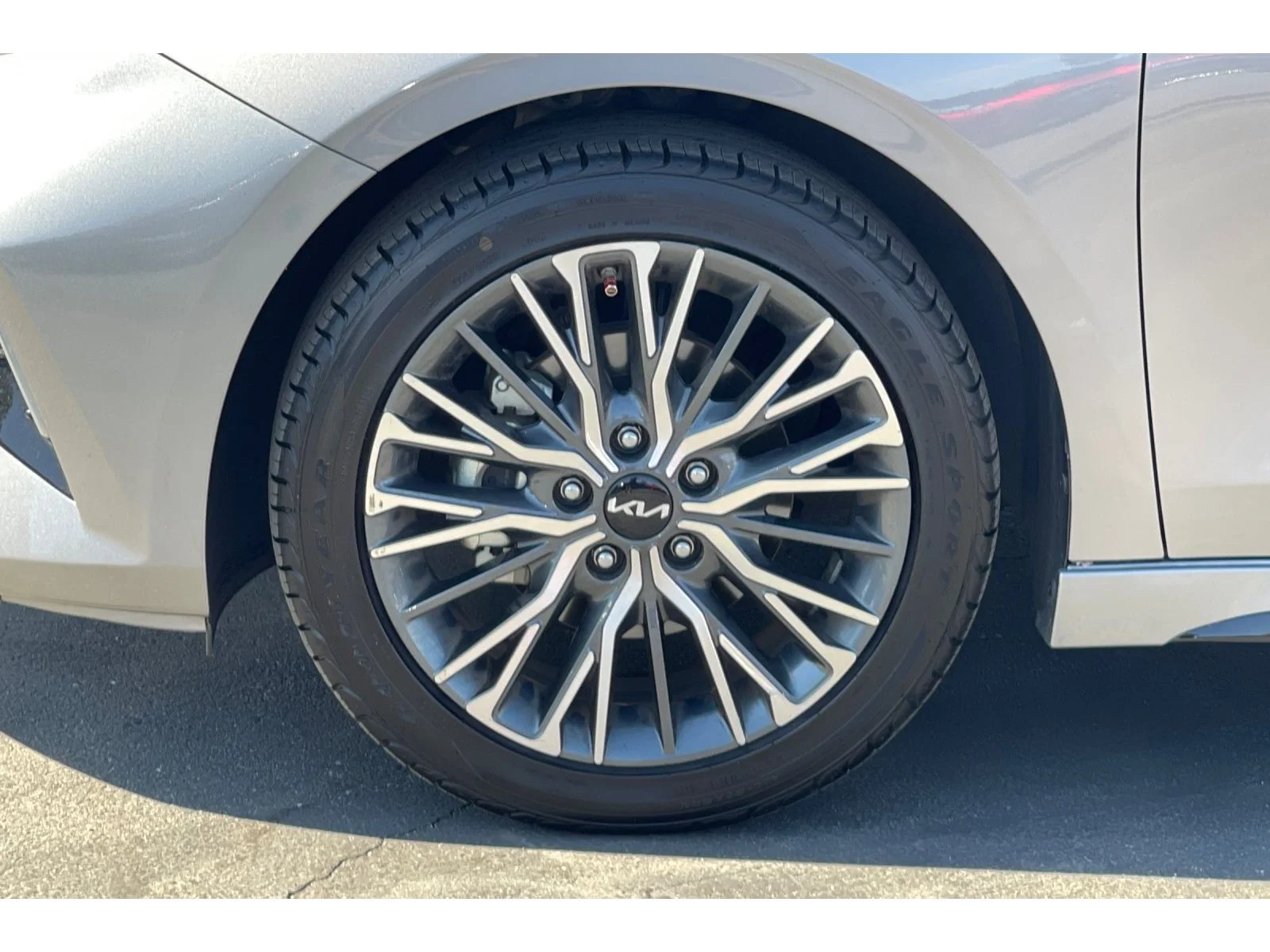 Used 2023 Steel Gray Kia GT-Line image 40