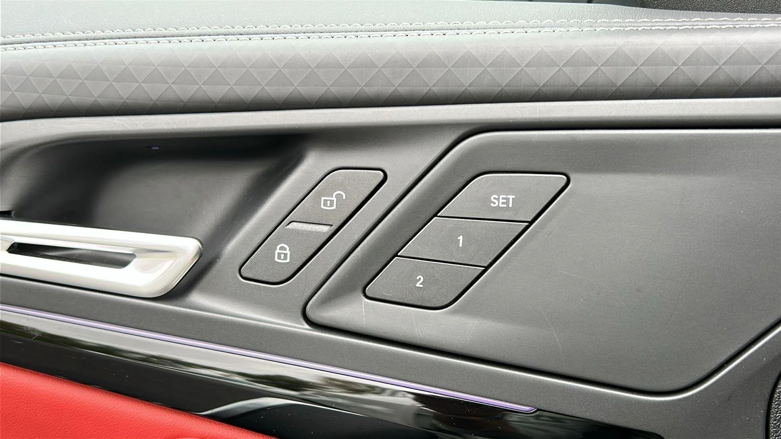 2025 BMW X2 28i - Photo 21