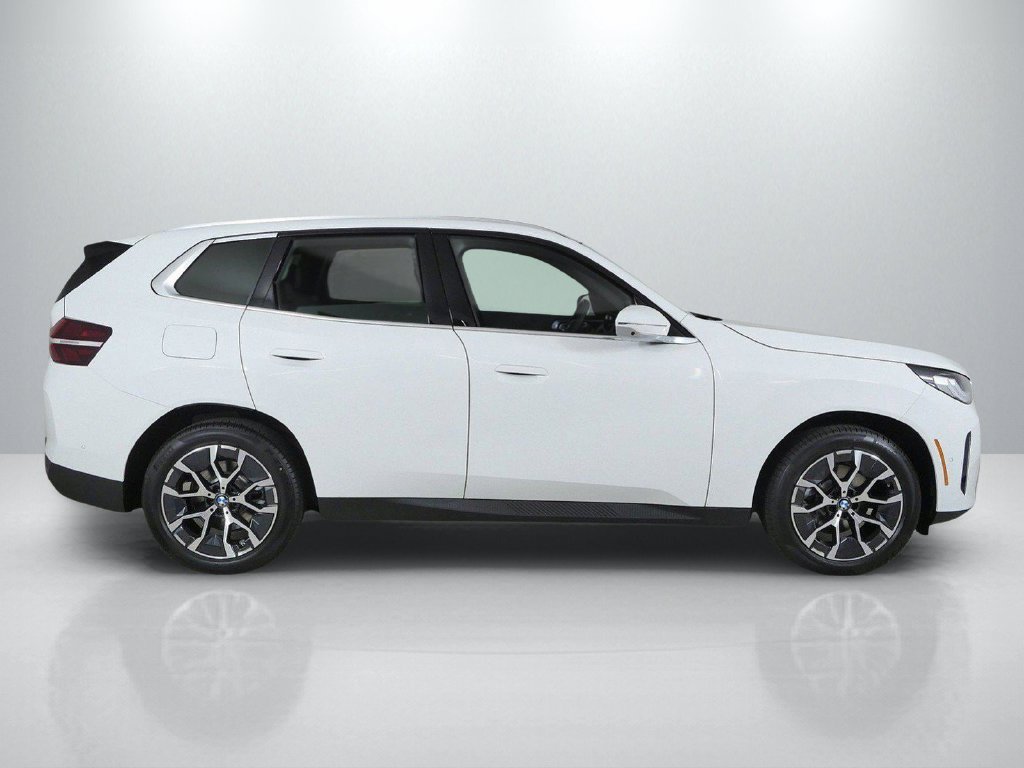 Used 2026 Alpine White BMW 30 xDrive image 9