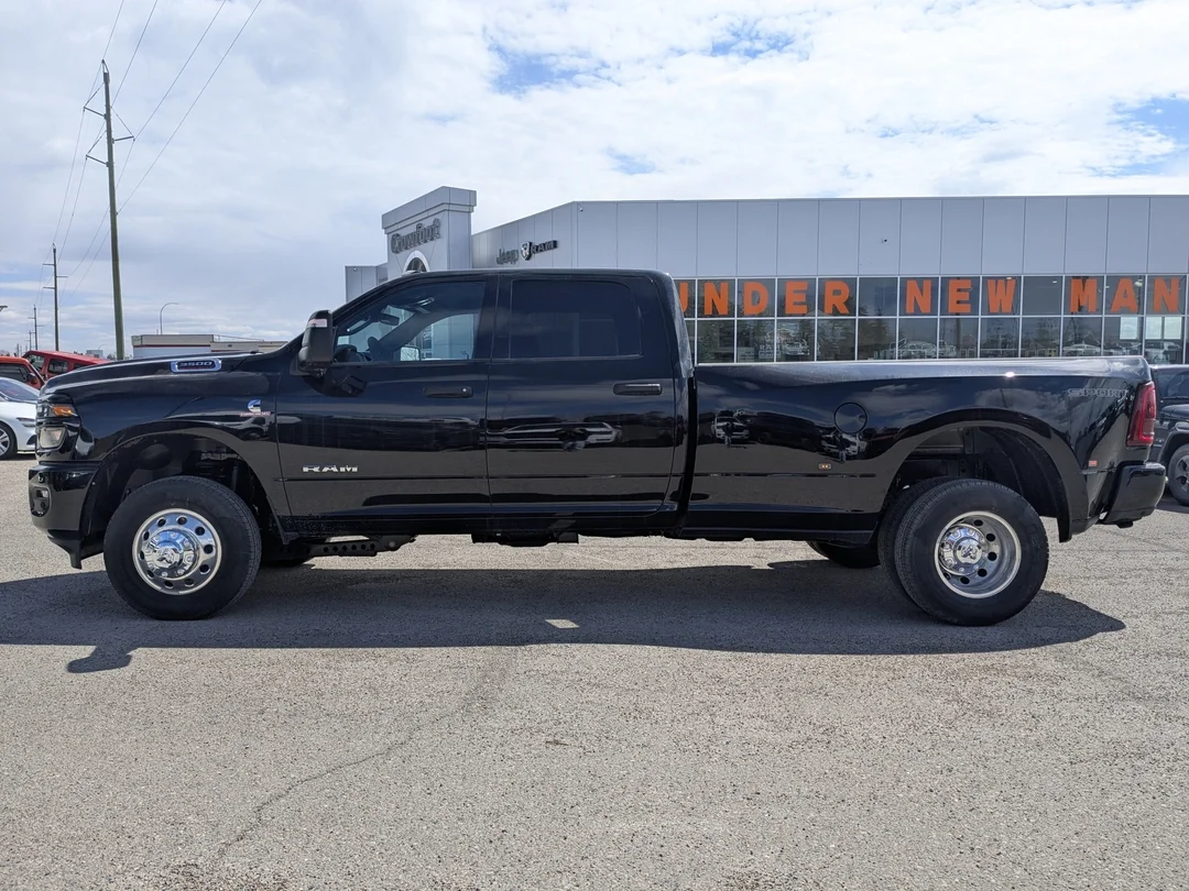 New 2026 Black RAM Big Horn - - 6.7L Cummins HO  - Lvl 2 Plus Grp  - Max Tow Pkg  - DRW & More! image 5