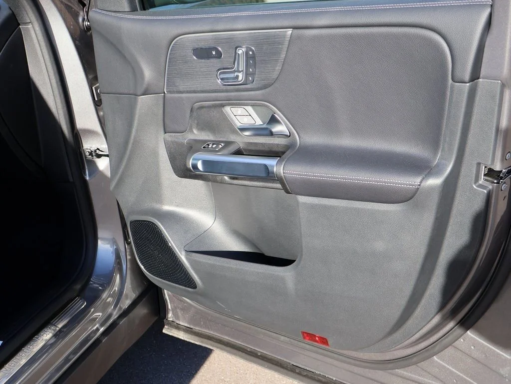 New 2026 Mountain Grey Metallic Mercedes-Benz GLB 250 image 54