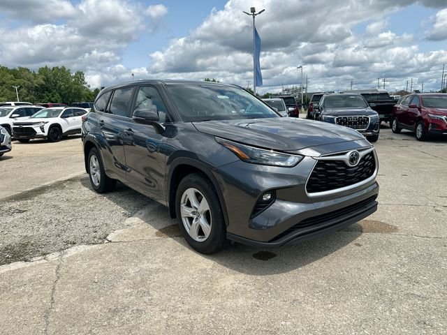 Certified Used 2023 Gray Toyota LE image 12