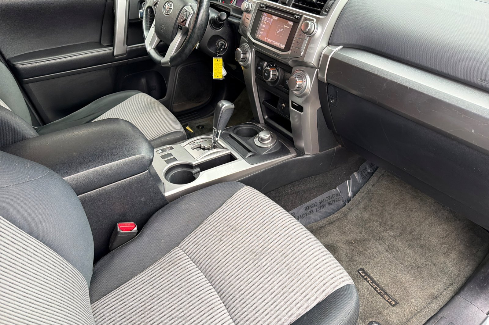 Used 2017 Silver Toyota SR5 image 14