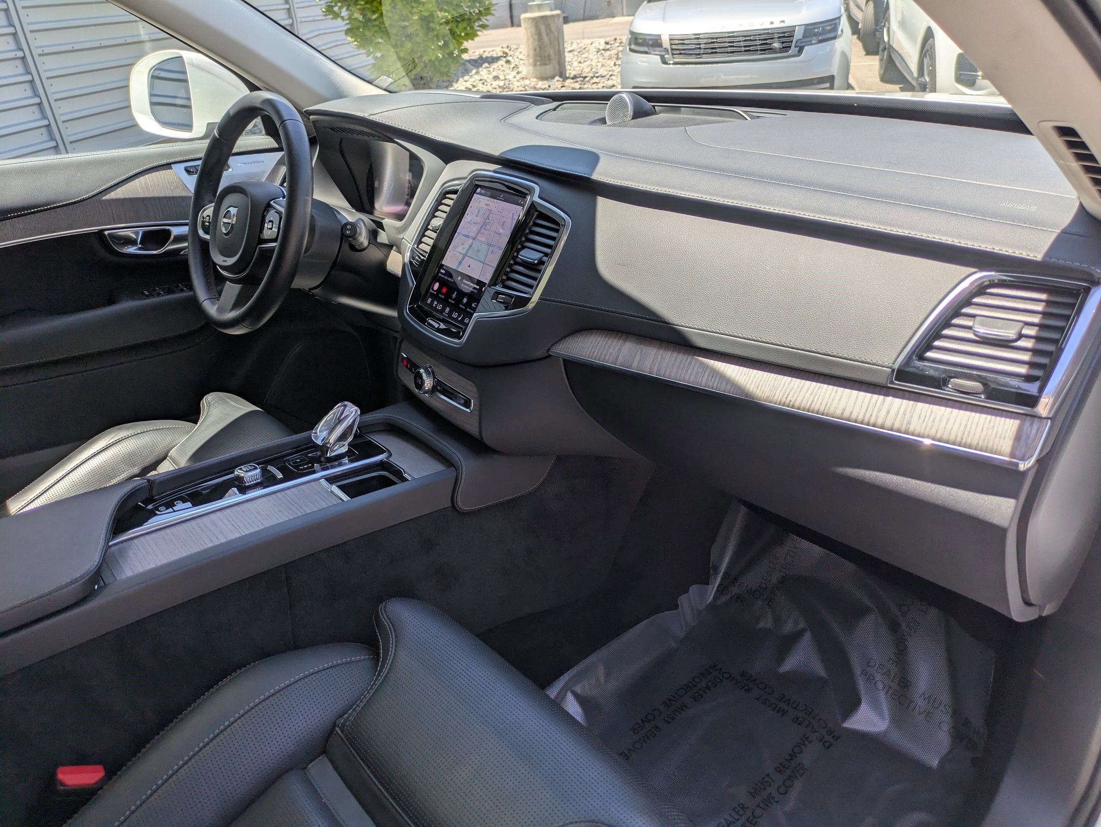 Certified Used 2023 Crystal White Volvo Ultimate image 29