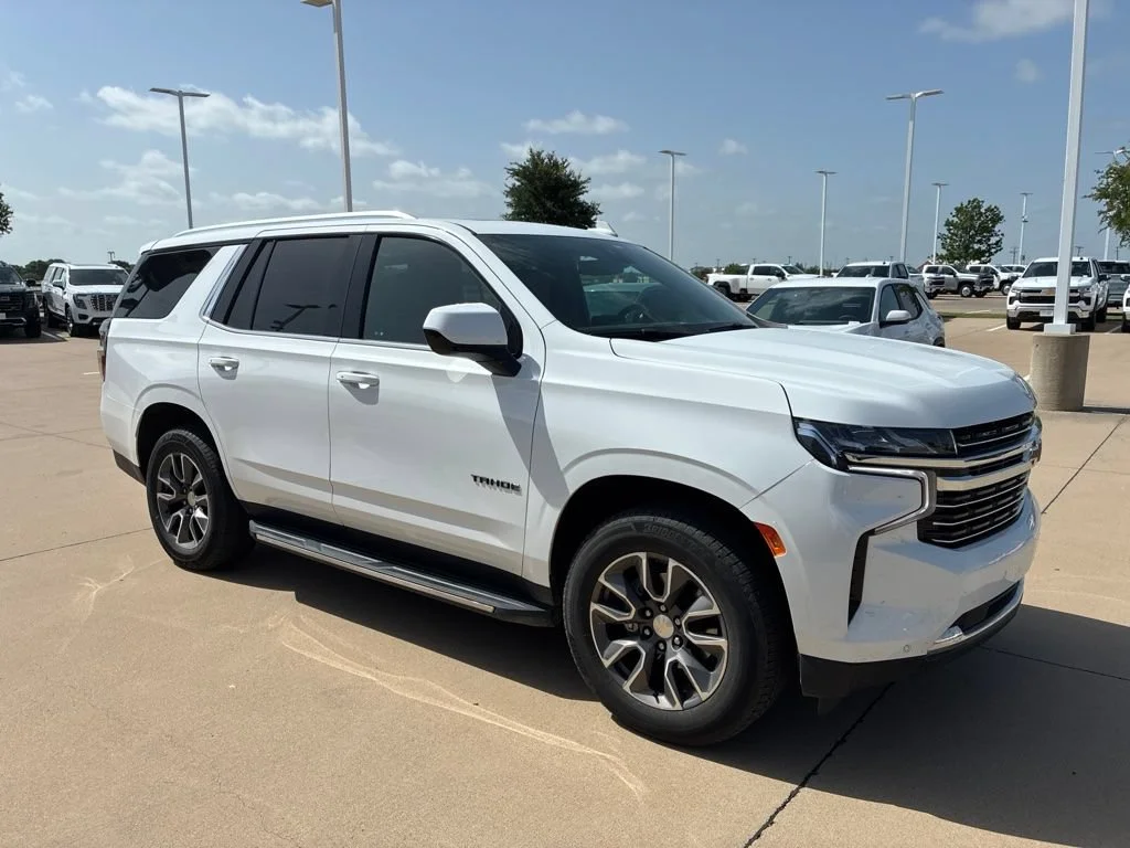 Used 2023 Summit White Chevrolet LT image 5