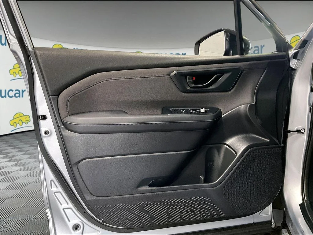 Used 2025 Silver Subaru Premium image 9