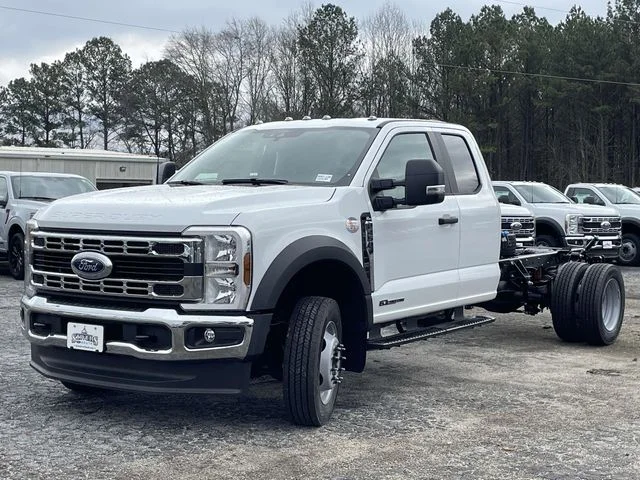 New 2026 Oxford White Ford F-450® XL image 24