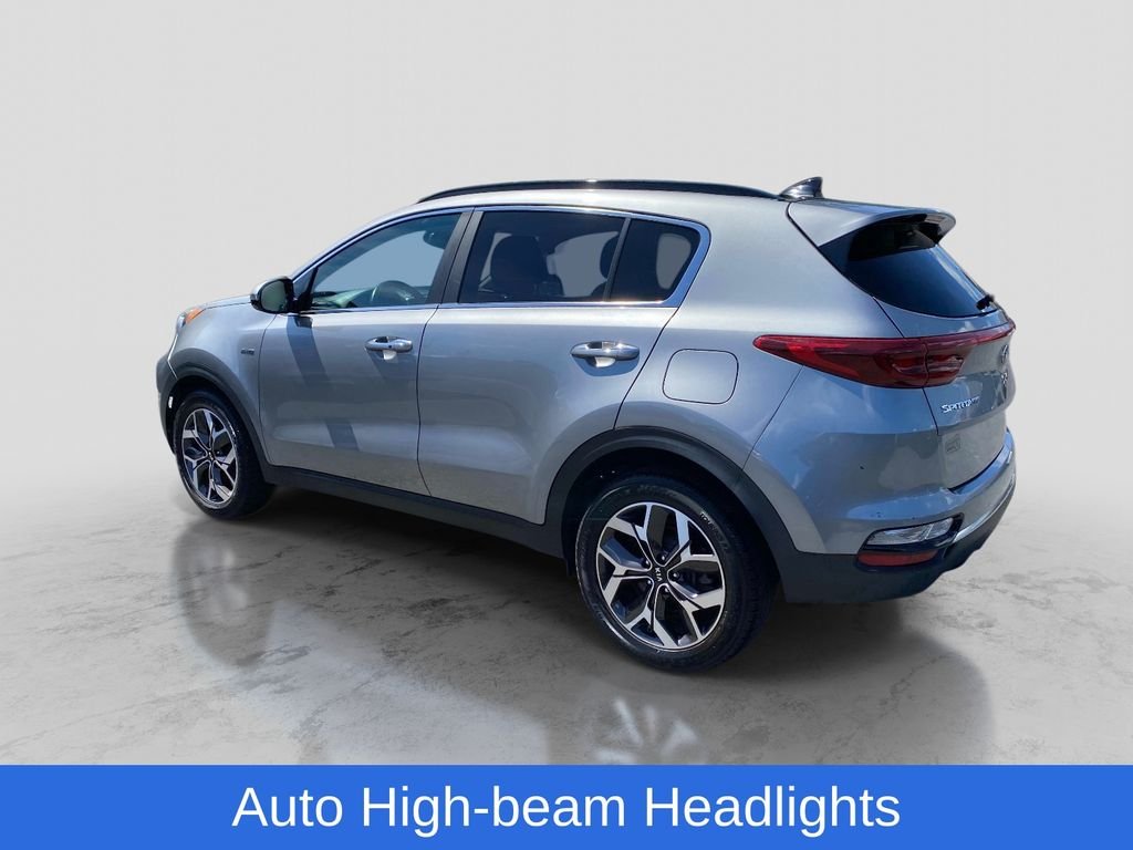Used 2022 Blue Kia LX image 3