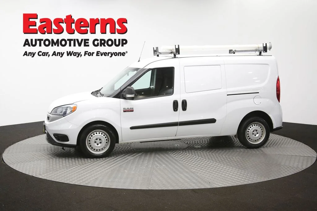 Used 2022 White Ram Base image 58