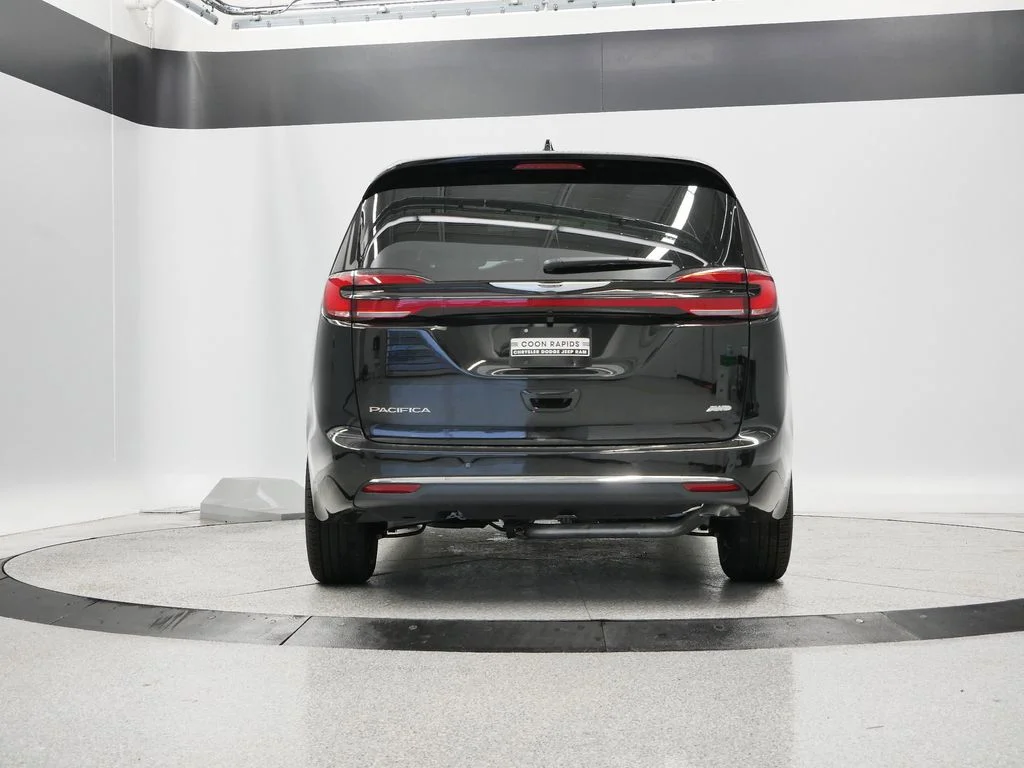 2026 Chrysler Pacifica Select - Photo 8