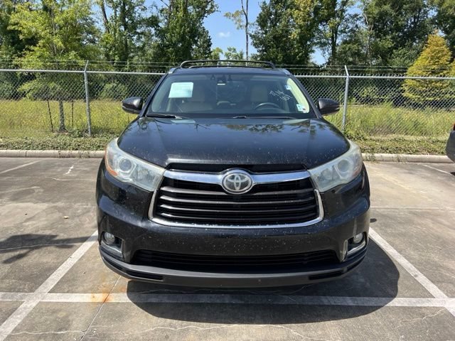 Used 2016 Black Toyota Limited Platinum V6 image 2