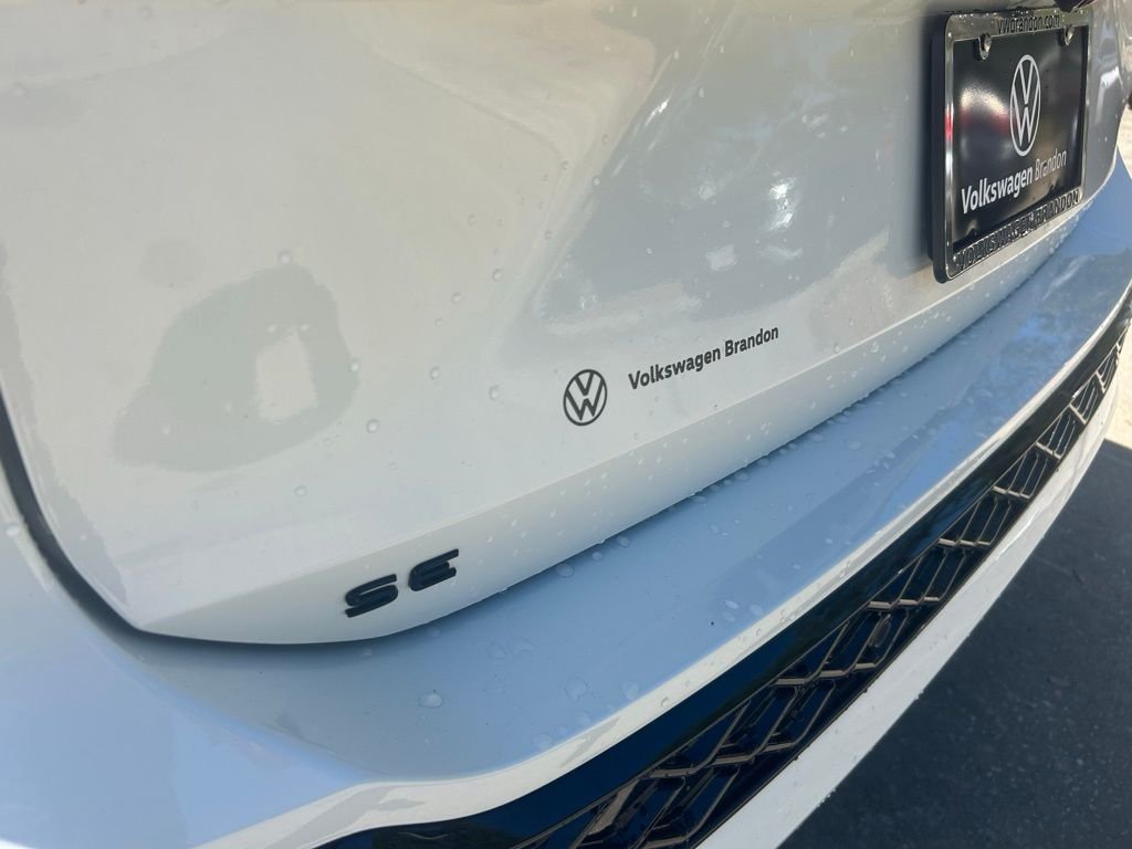 New 2026 White/off-white Volkswagen SE R-Line Black image 31