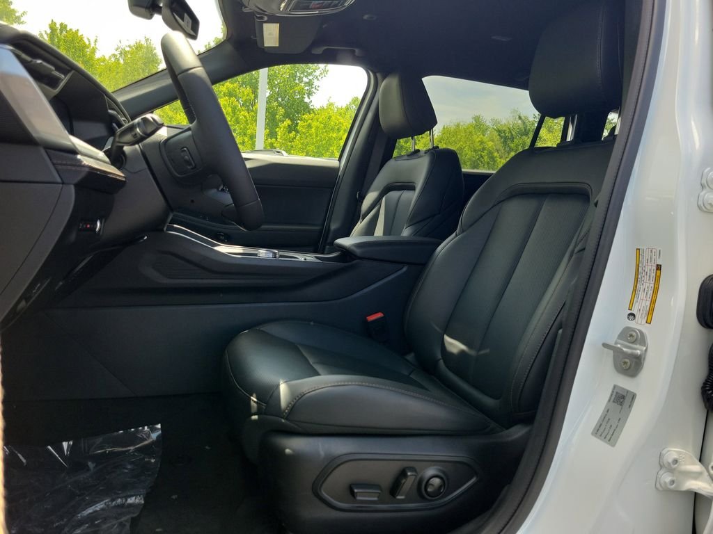 New 2026 Bright White Clearcoat Jeep Limited image 20