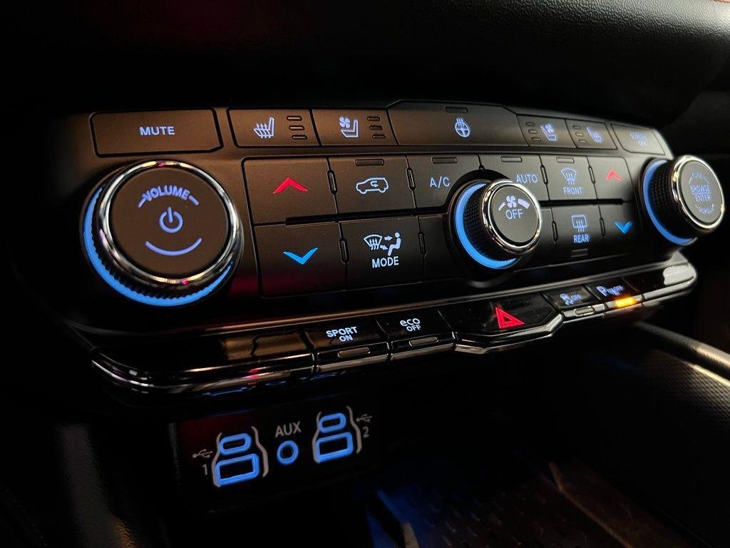 Used 2025 Vapor Gray Dodge R/T Plus image 24