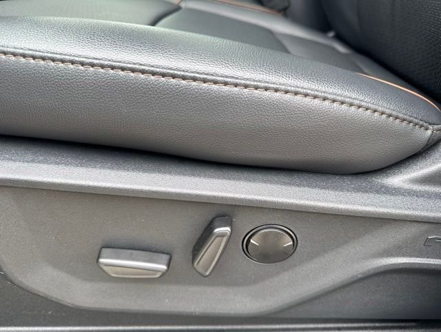 New 2026 Agate Black Metallic Ford F-350® Lariat® image 17