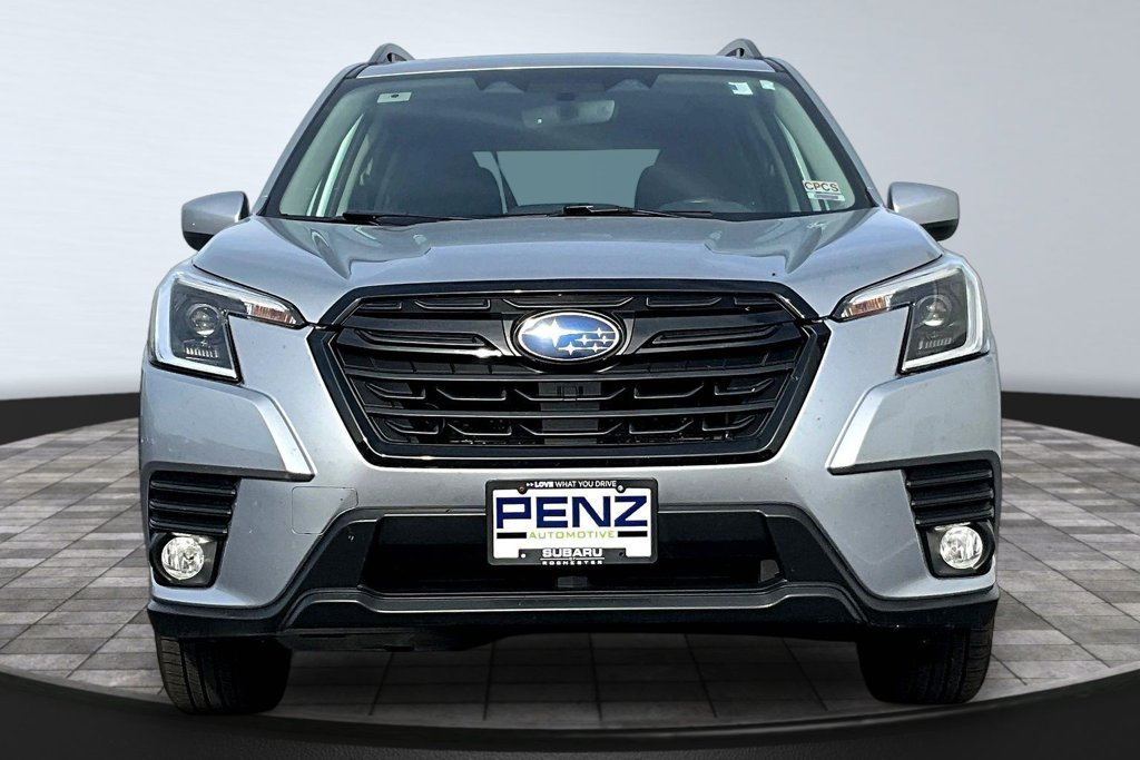 Used 2022 Subaru Forester Premium with VIN JF2SKAECXNH403408 for sale in Rochester, Minnesota