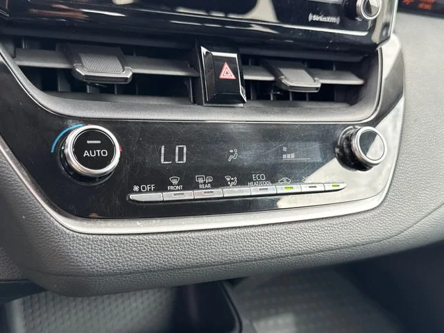 Used 2021 Celestite Toyota LE image 32