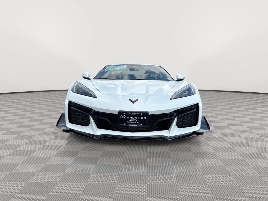 New 2027 Arctic White Chevrolet 3LZ image 3