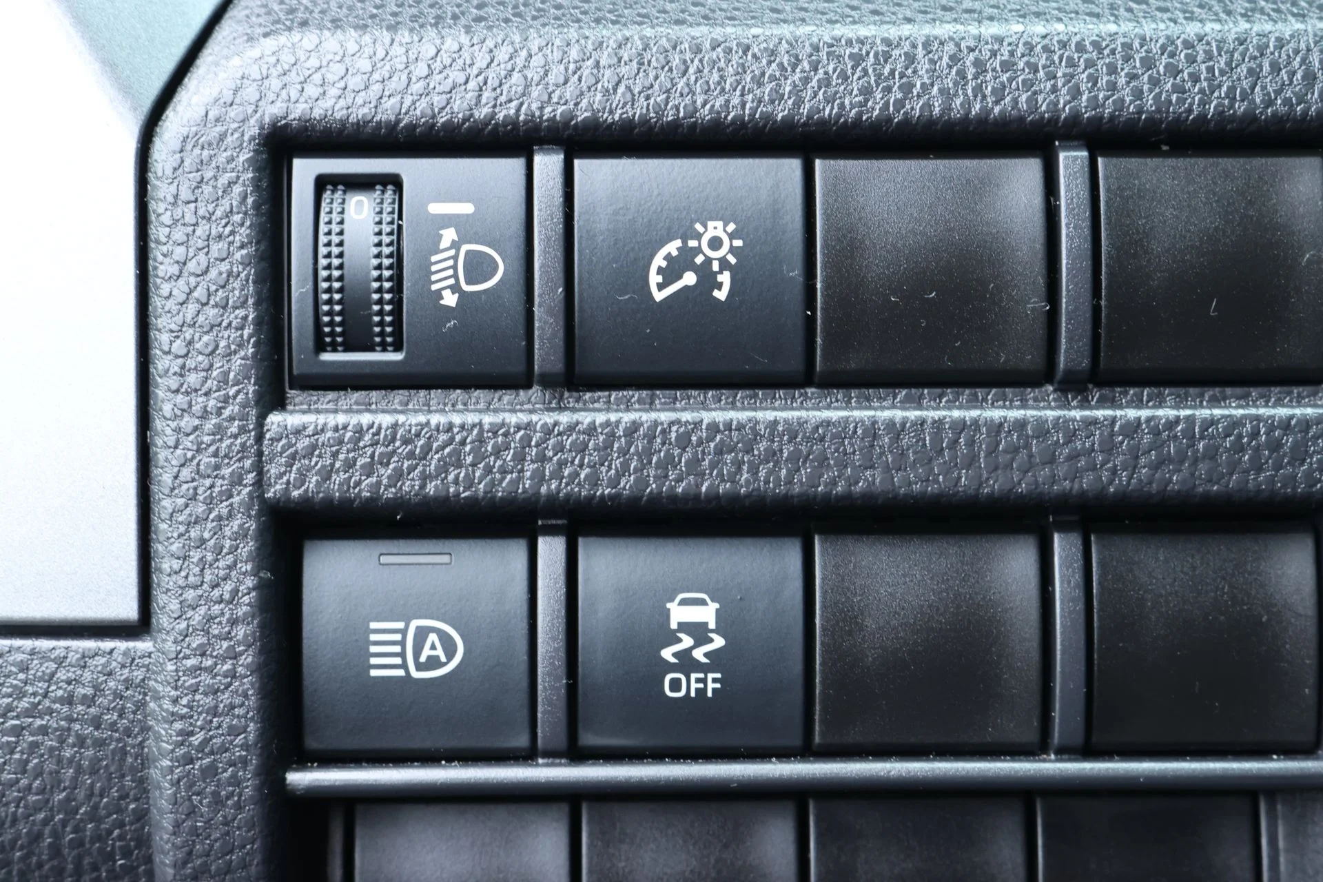 Used 2026  Toyota SR5 image 17