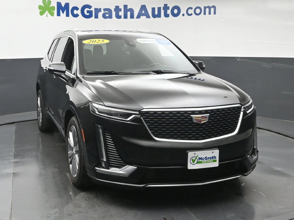 Used 2025 Black Cadillac Premium Luxury image 5