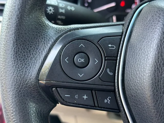 Used 2018 Red Toyota LE image 24