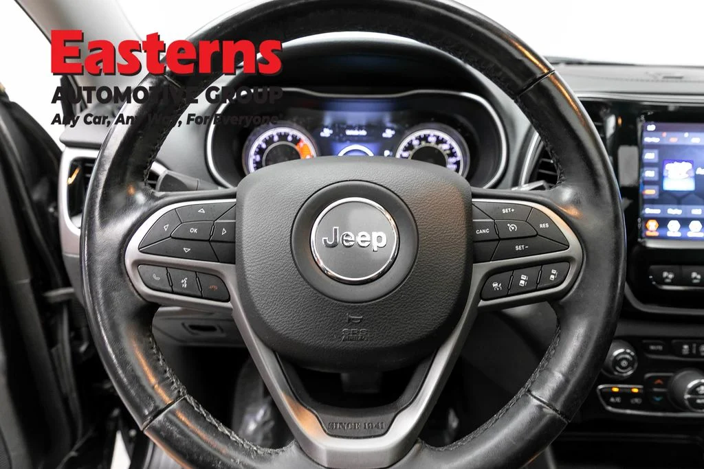 Used 2021 Black Jeep Limited image 10