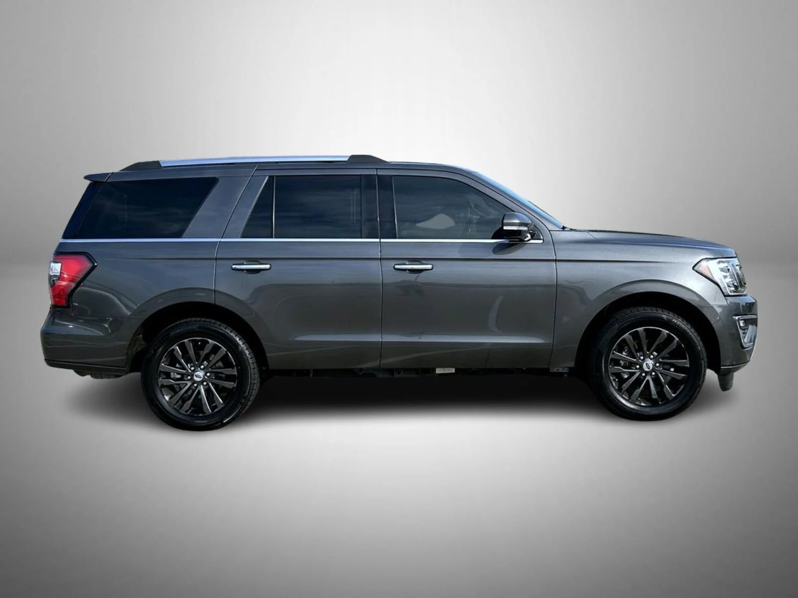 Used 2019 Gray Ford Limited image 4