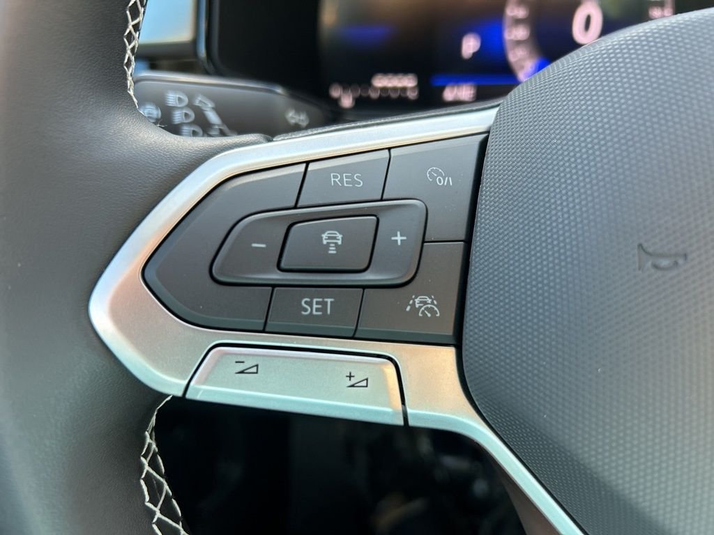 New 2026 Black Volkswagen 1.5T S image 25