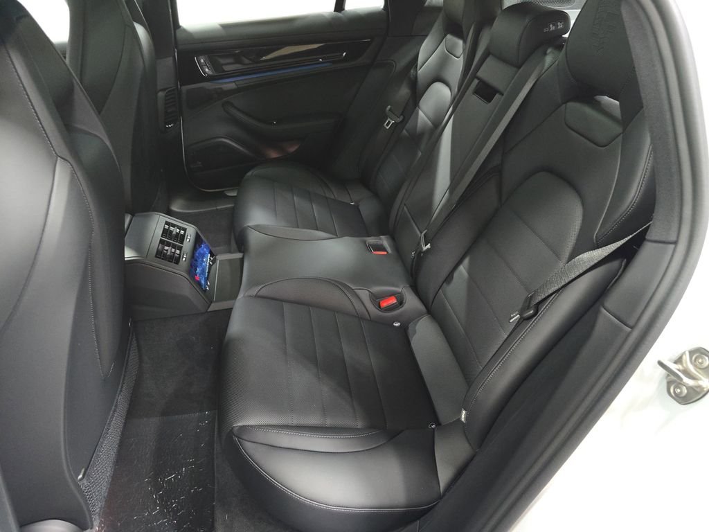 2025 Porsche Panamera Base - Photo 24