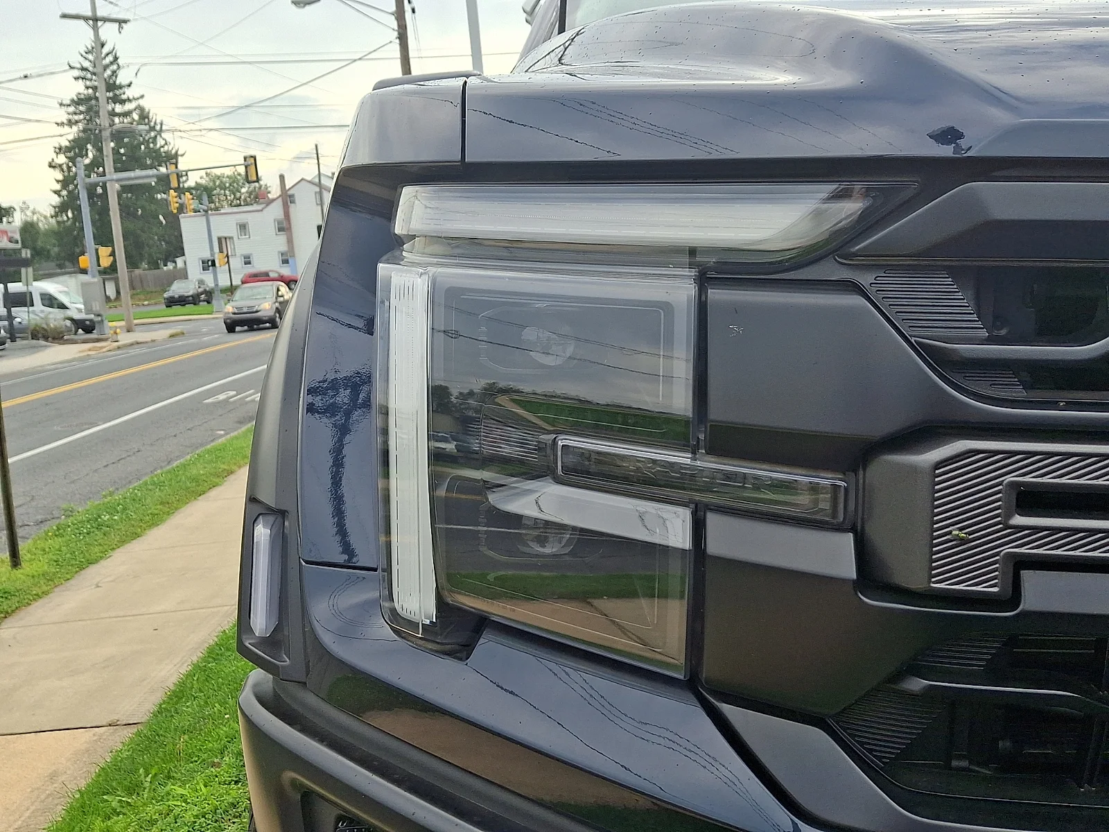 Used 2024 Antimatter Blue Metallic - HX Ford Raptor image 9