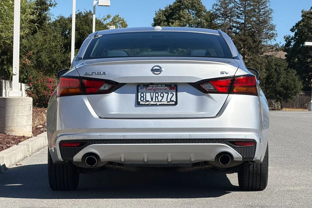 Used 2019 Brilliant Silver Metallic Nissan 2.5 SV image 6