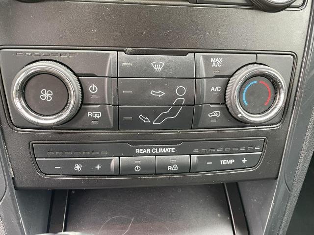 Certified Used 2018 Oxford White Ford XLT image 49