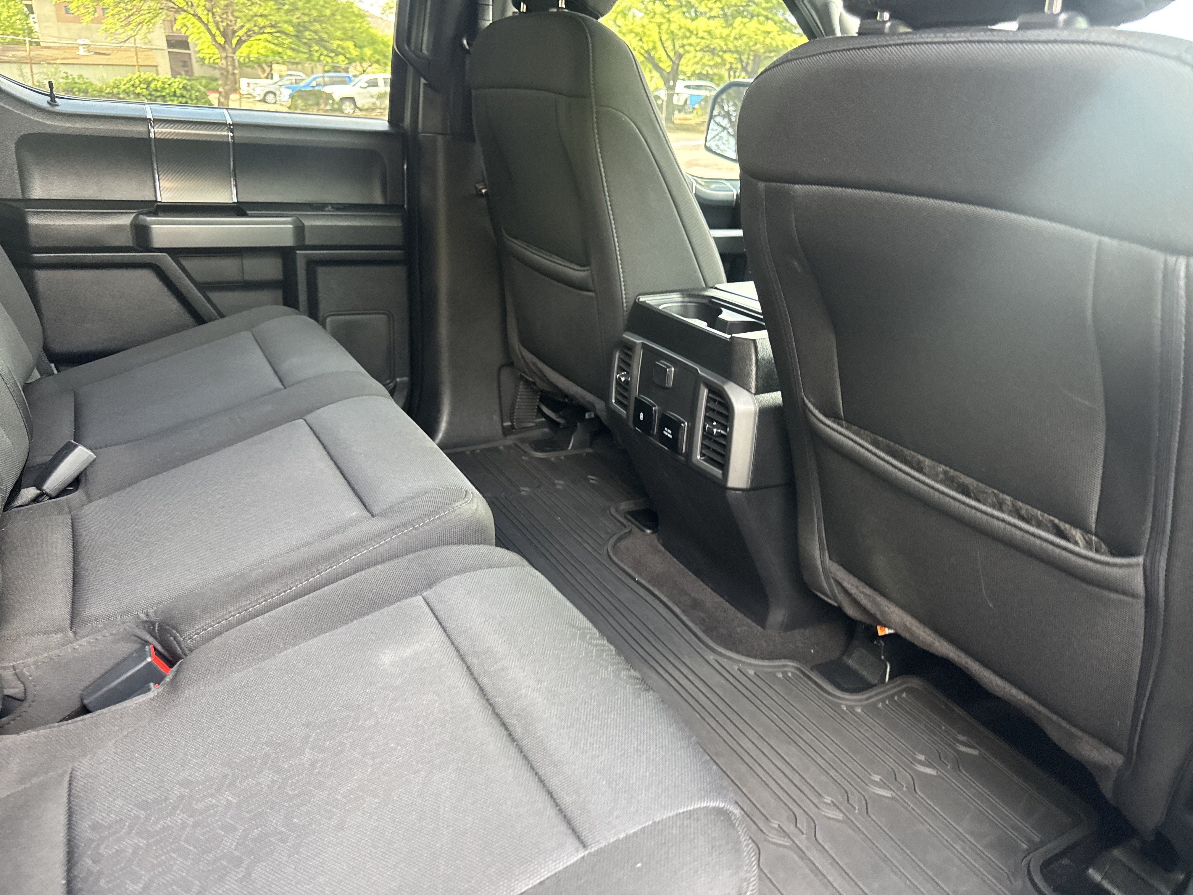 Used 2020 Ignot Silver Ford XLT image 13