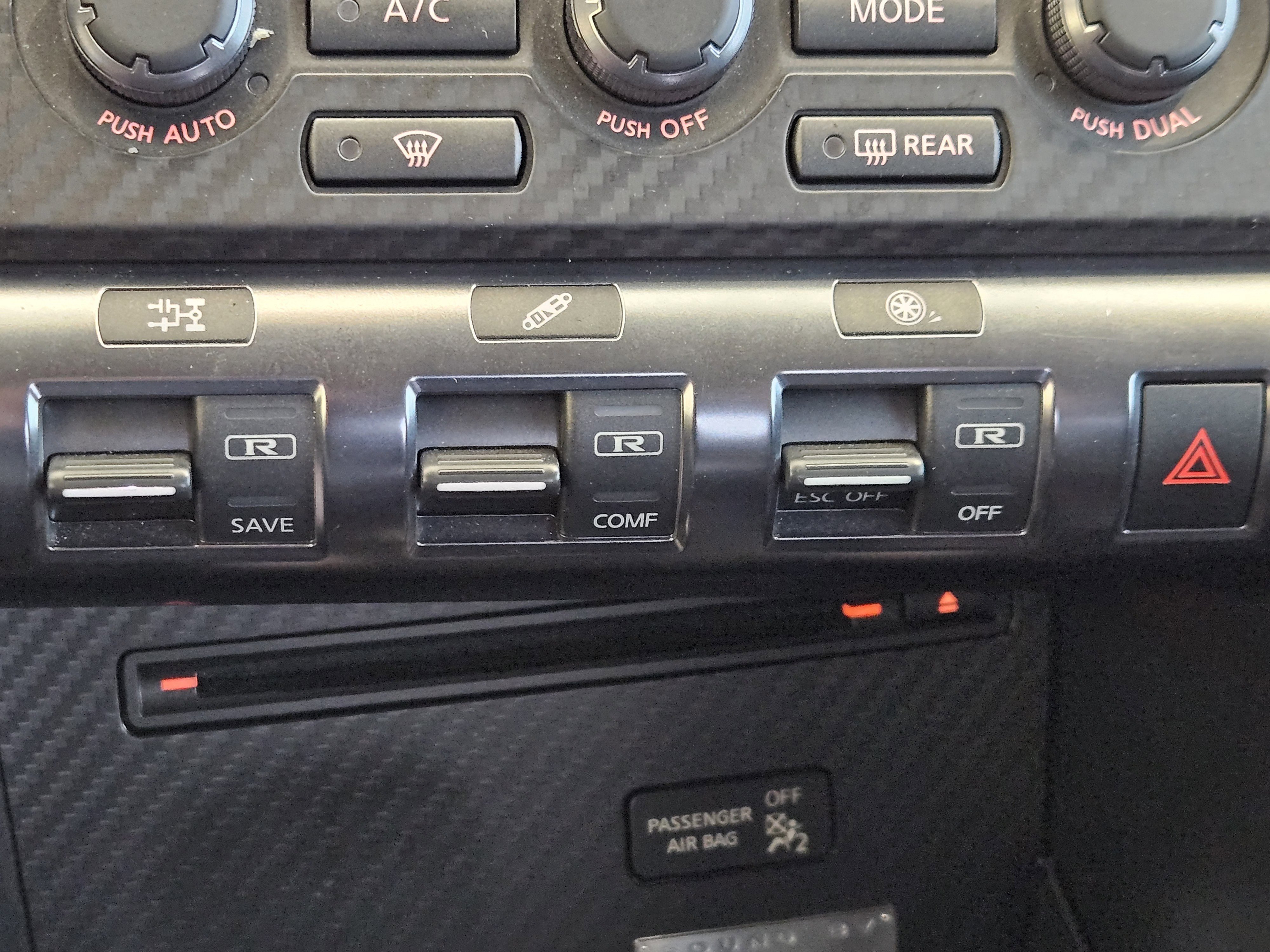 Used 2014  Nissan Premium image 22
