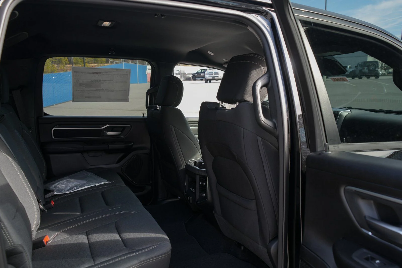 New 2026 Diamond Black Crystal Pearl-Coat Exterior Paint RAM Big Horn/Lone Star image 20