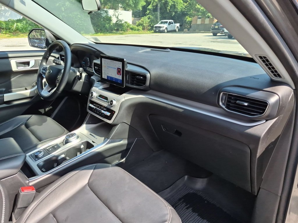 Used 2023 Gray Ford XLT image 25