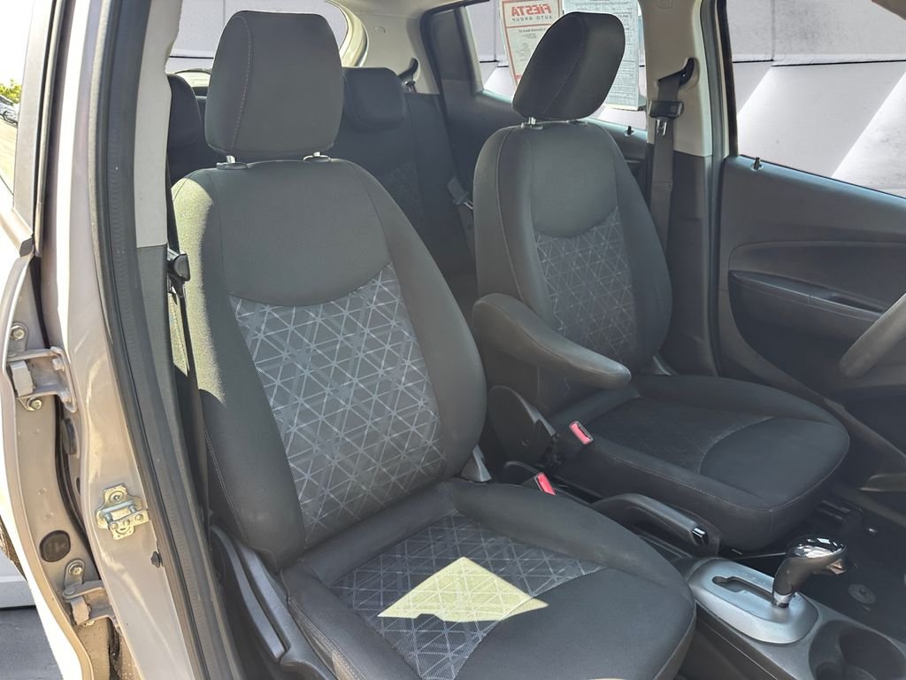 Used 2019 Beige Chevrolet LS image 14