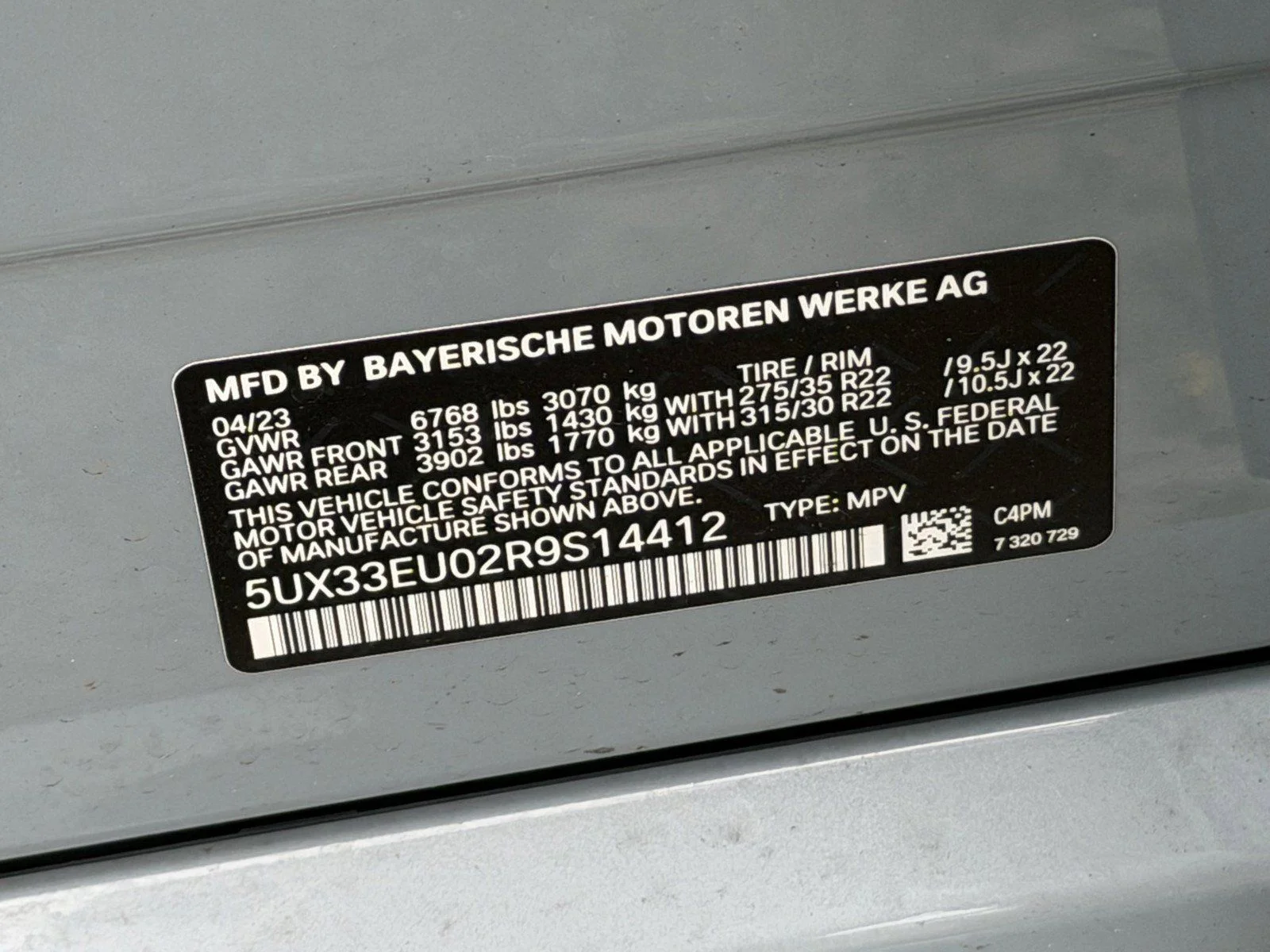 Used 2024 Brooklyn Grey Metallic BMW M60i image 41