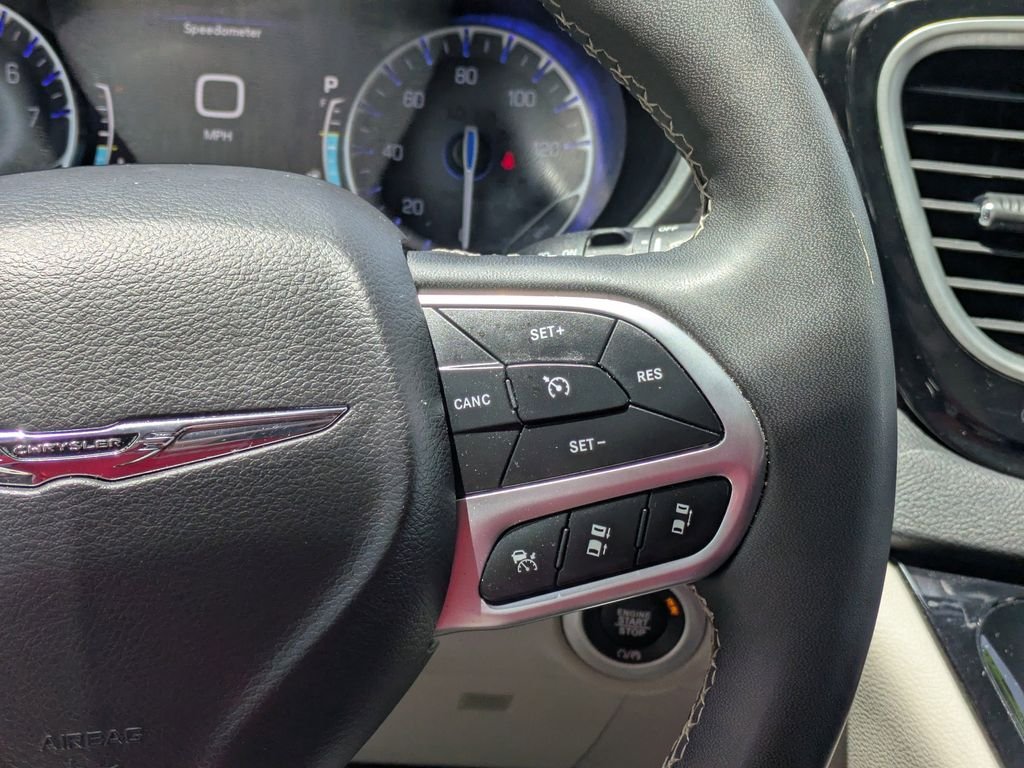 2024 Chrysler Pacifica Touring L - Photo 16