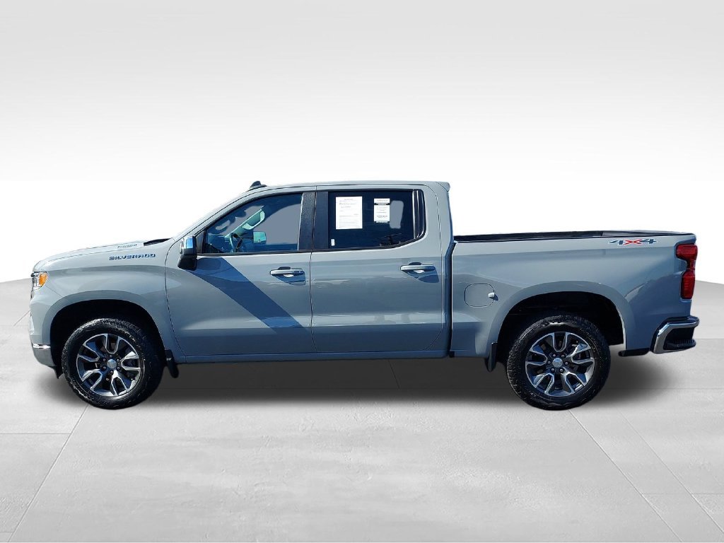 Used 2024 Gray Chevrolet LT image 2