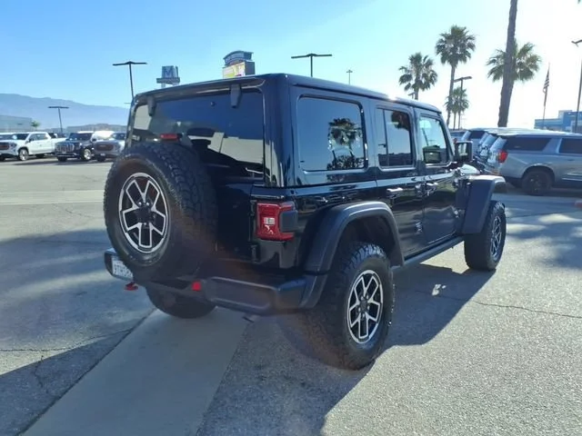 Used 2025 Black Jeep 4-Door Rubicon 4x4 image 5