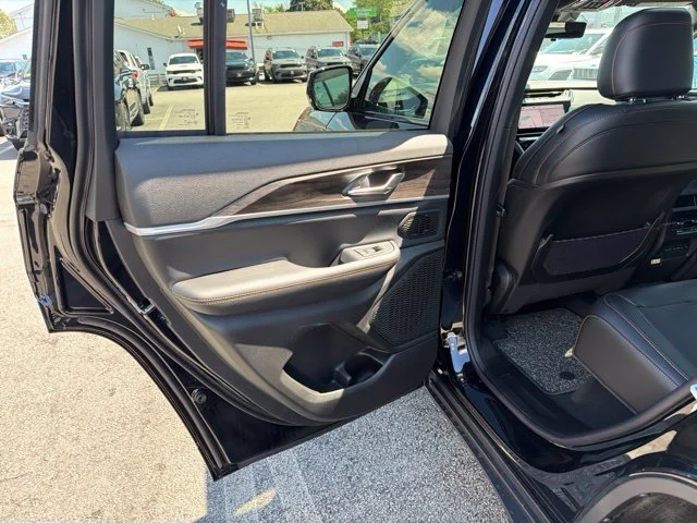 New 2026 Black Jeep  image 10