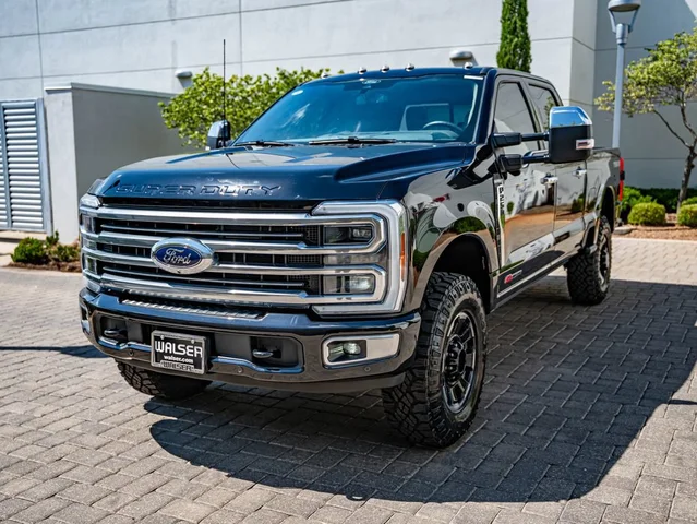 2025 Ford Super Duty F-250 SRW Platinum
