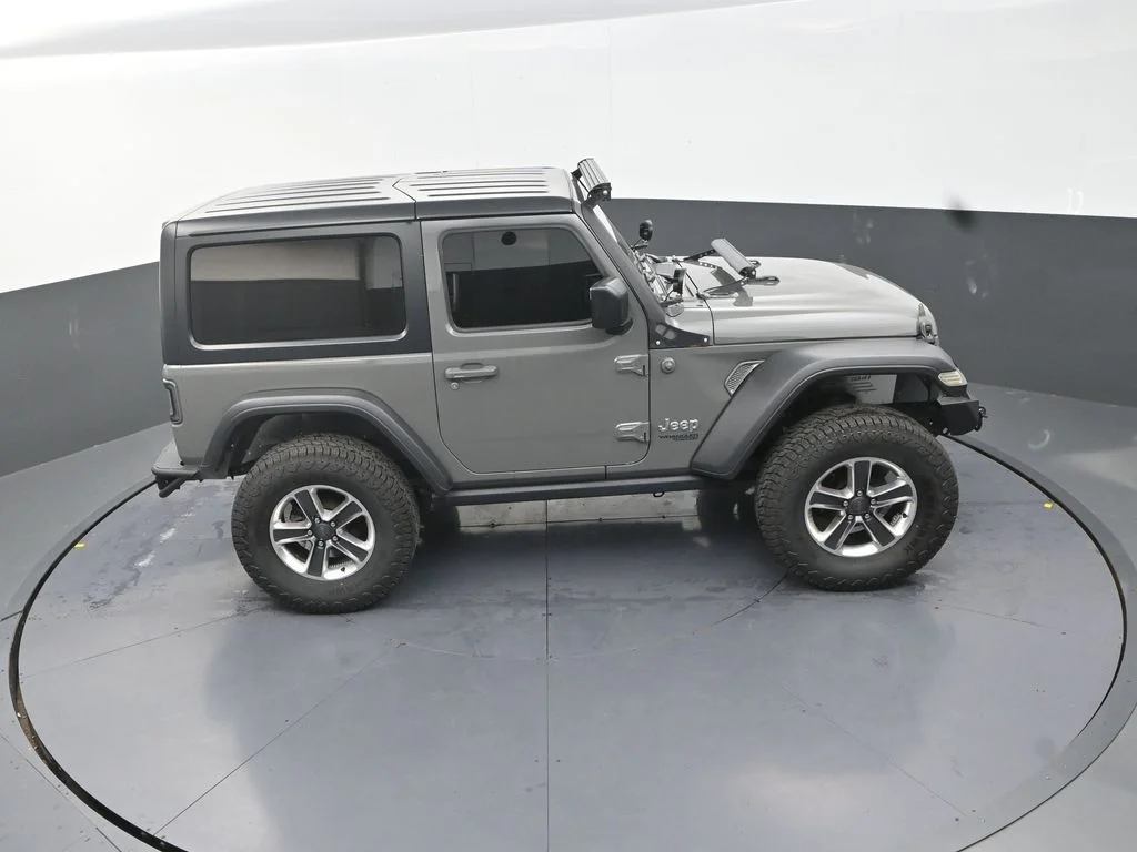 Used 2020 Gray Jeep Sport image 20